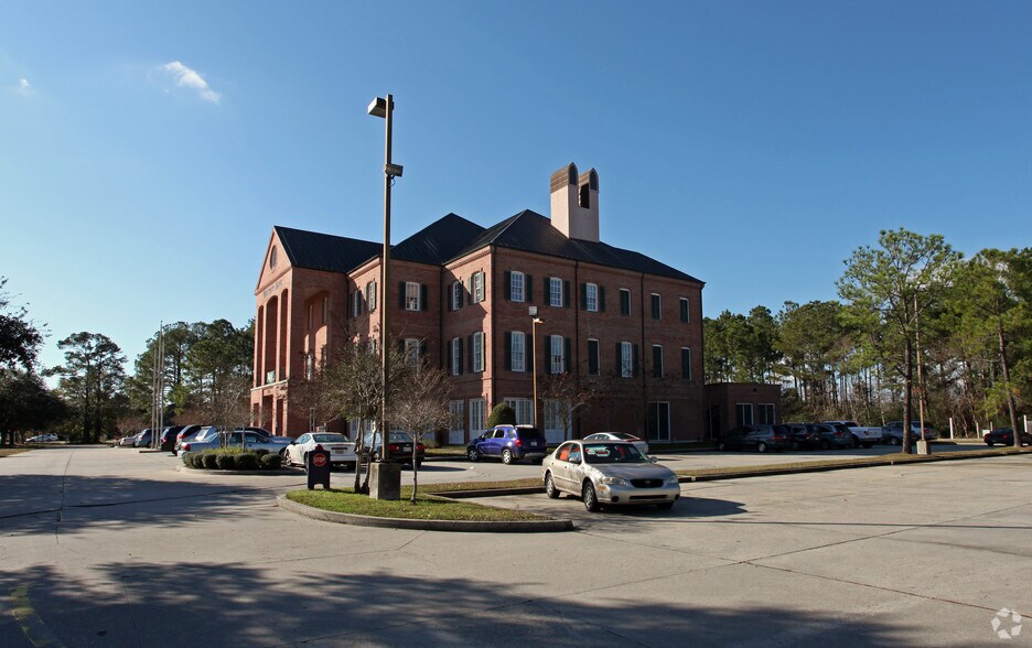 More Photos Of 2250 E Gause Blvd, Slidell Office For Lease