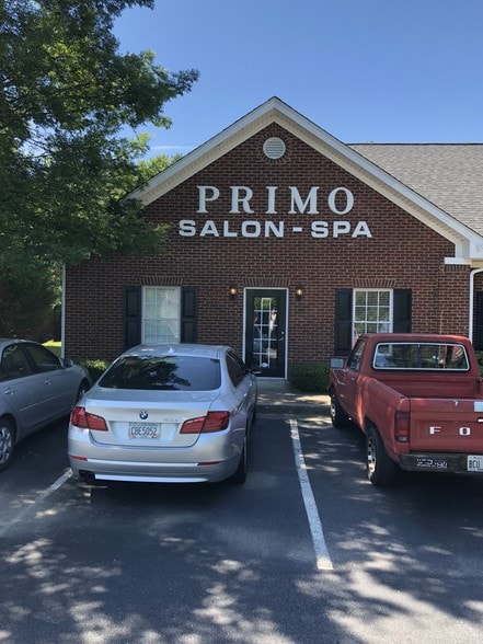 More Photos Of 4124 Chattahoochee Ter, Duluth Office For Sale