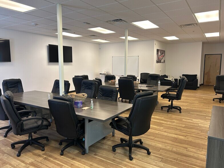 More Photos Of 7395 S Pecos Rd, Las Vegas Medical For Lease