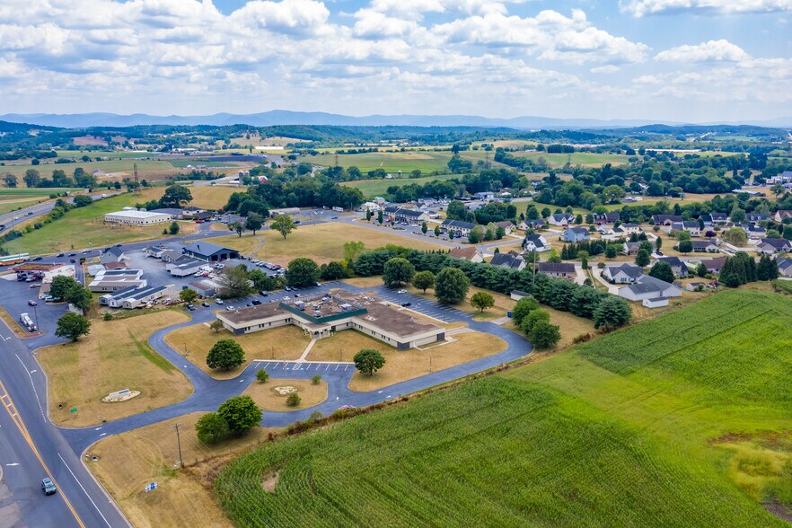 More Photos Of 147 Dinkel Ave, Mount Crawford Medical For Lease