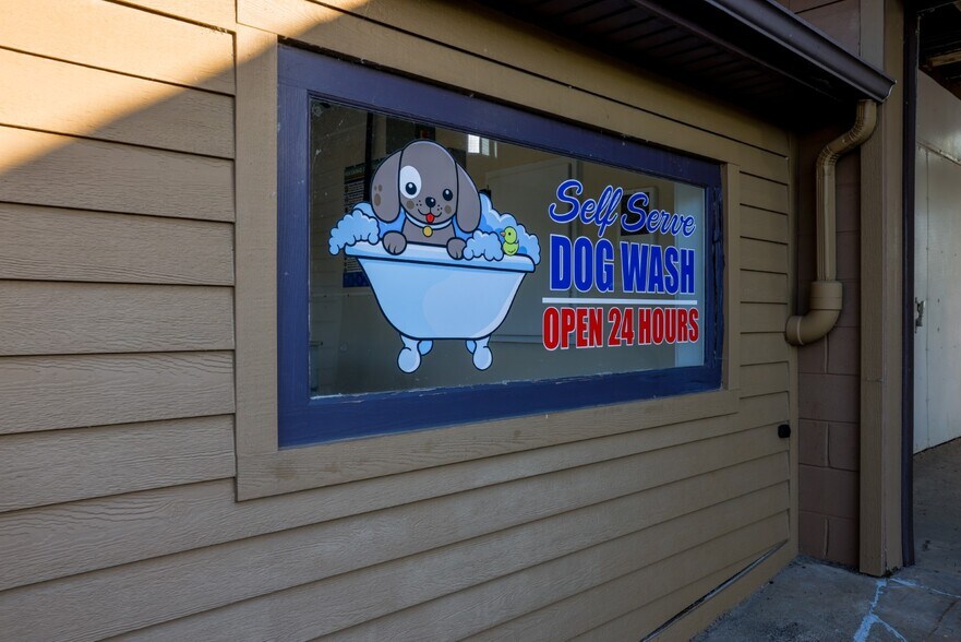 More Photos Of 149 George St, Oswego Carwash For Sale