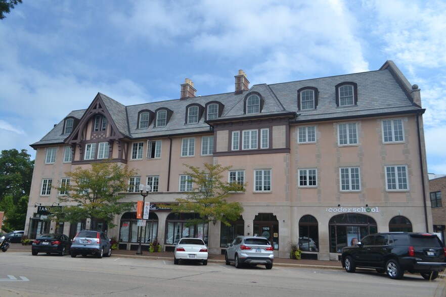 More Photos Of 430 Park Ave, Highland Park Office For Lease