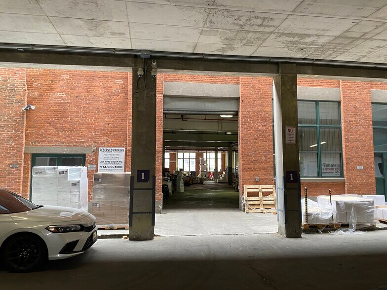 More Photos Of 31 South St, Mount Vernon Coworking Space