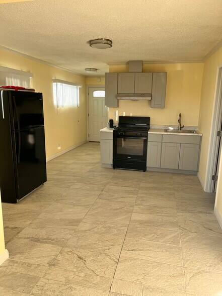 More Photos Of 1391 W Grand Ave, Grover Beach Medical For Lease