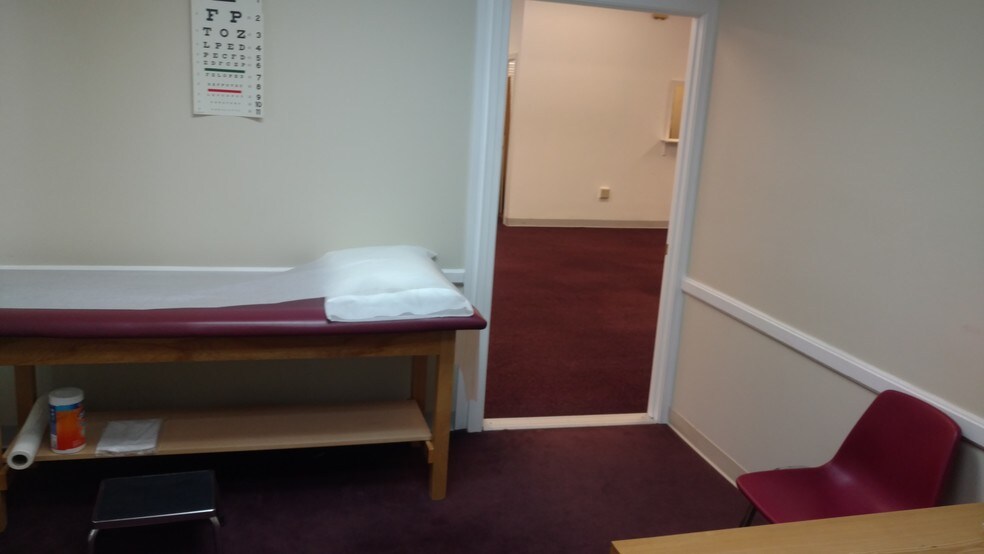 More Photos Of 536 Washington St, Abington Medical For Lease