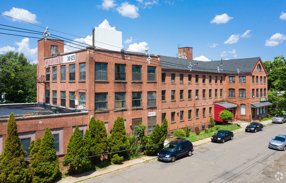Primary Photo Of 464 Pratt Street Ext, Meriden Apartments For Sale
