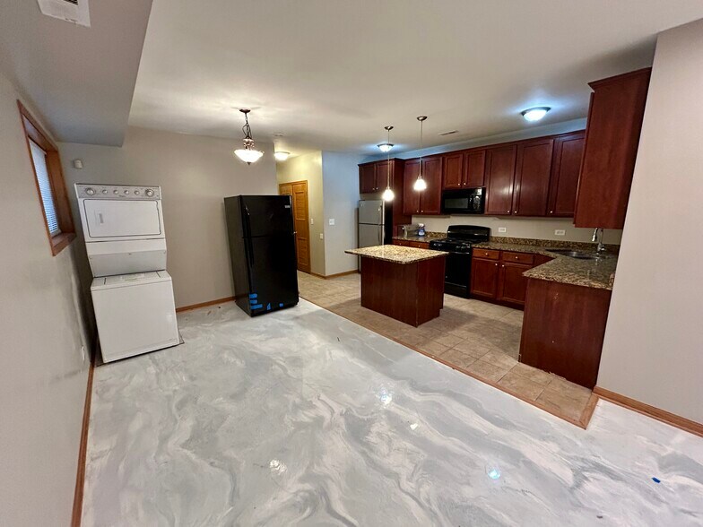 More Photos Of 5644 S Prairie Ave, Chicago Apartments For Sale