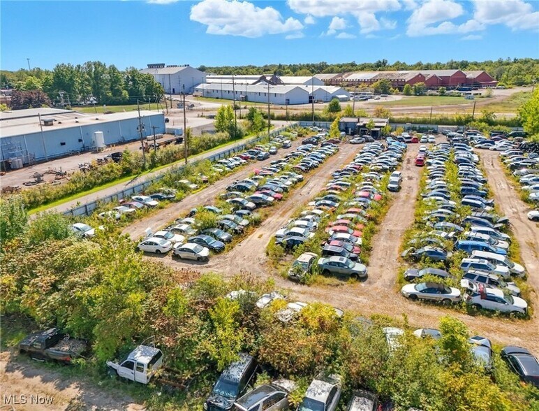 More Photos Of 1775 Main St, Niles Auto Repair For Sale