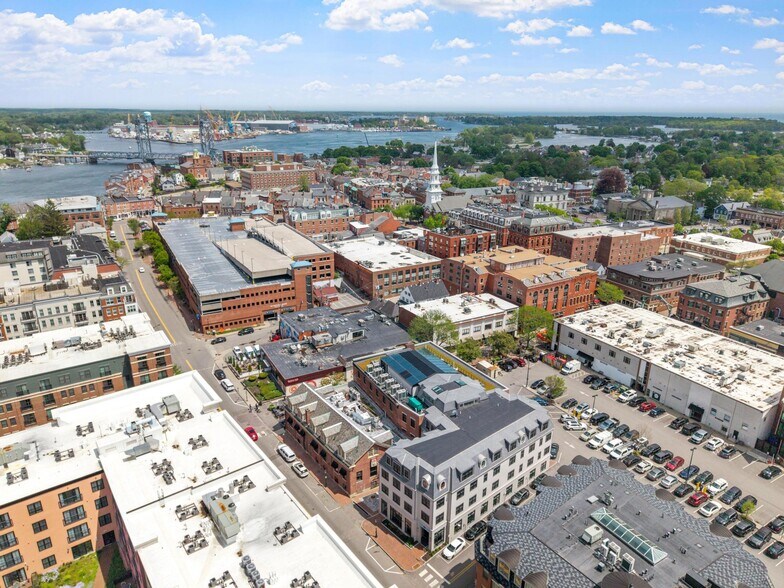 More Photos Of 172 Hanover St, Portsmouth Restaurant For Sale