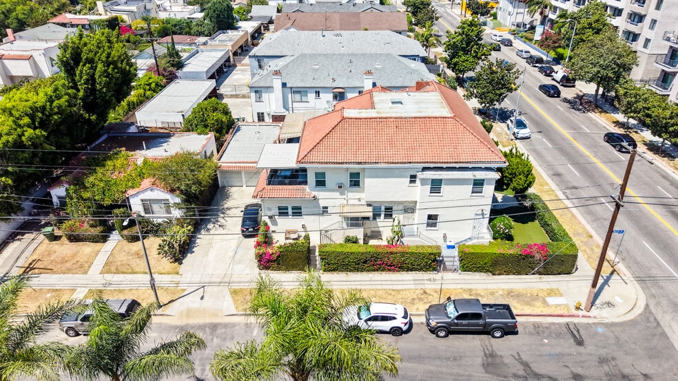 More Photos Of 939 S Wilton Pl, Los Angeles Apartments For Sale