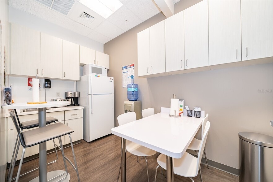 More Photos Of 7560 Red Bug Lake Rd, Oviedo Medical For Sale