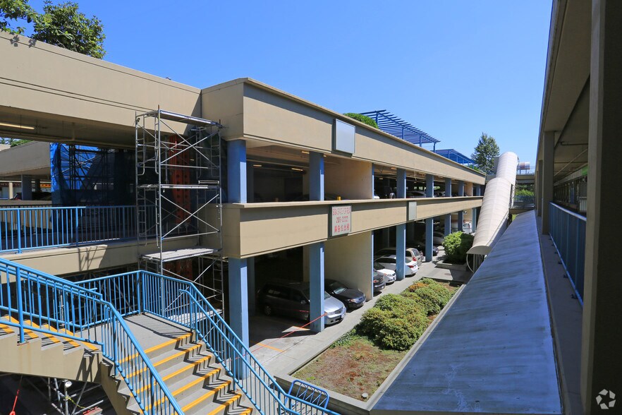 More Photos Of 8888 Odlin Cres, Richmond Storefront Retail Office For Sale