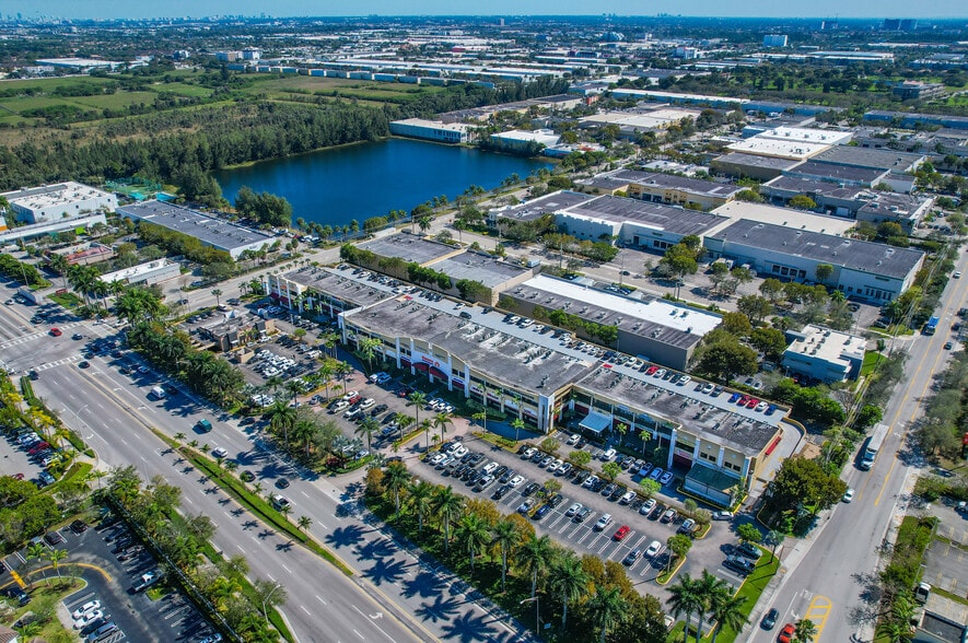 More Photos Of 11402 Doral Blvd, Miami Unknown For Lease