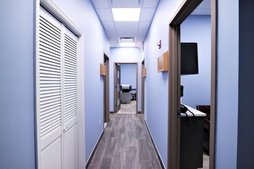 More Photos Of 125 Maiden Ln, New York Medical For Sale