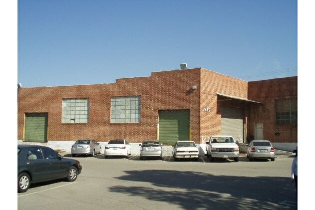 More Photos Of 2345 S Santa Fe Ave, Los Angeles Manufacturing For Lease