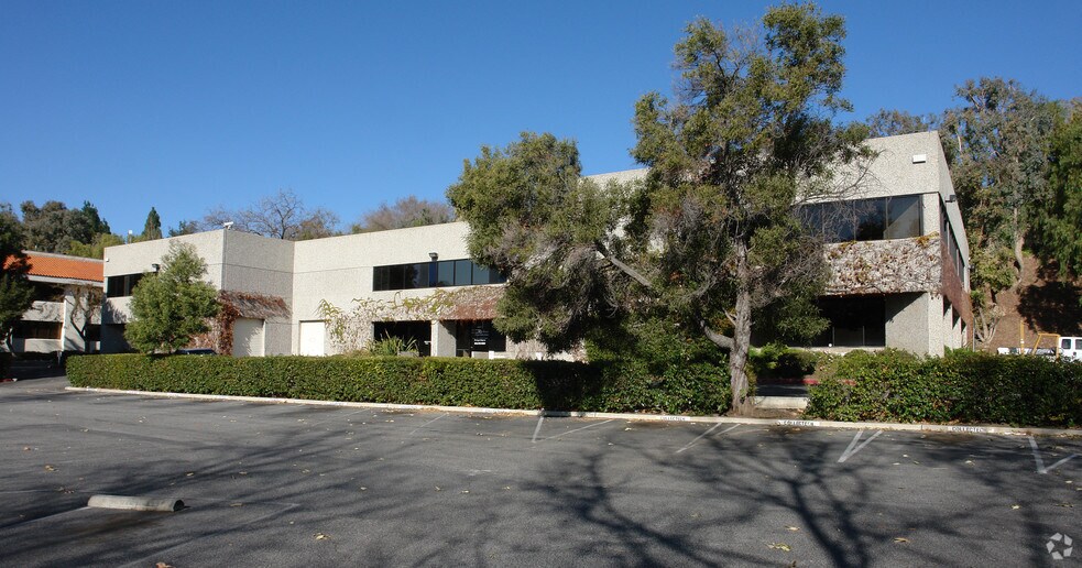 More Photos Of 31238 Via Colinas, Westlake Village Light Manufacturing For Lease