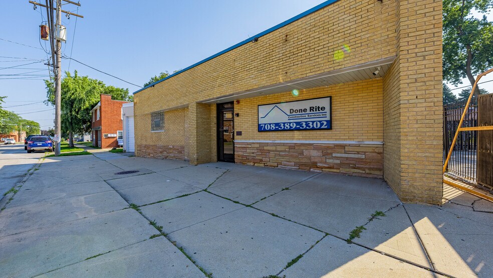 More Photos Of 13039 S Division St, Blue Island Manufacturing For Sale