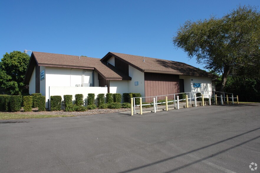 Primary Photo Of 506 4th Ave W, Palmetto Medical For Sale