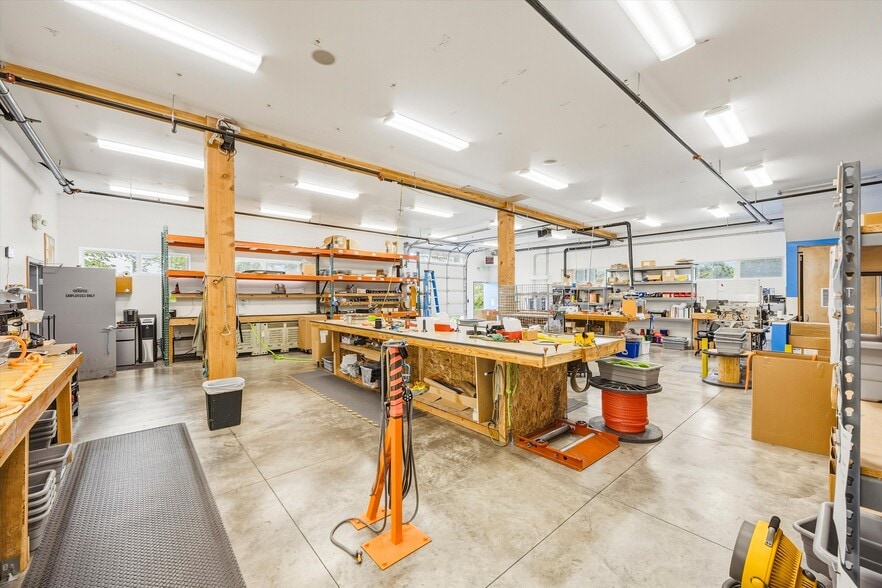 More Photos Of 1600 Carolina St, Bellingham Industrial For Sale