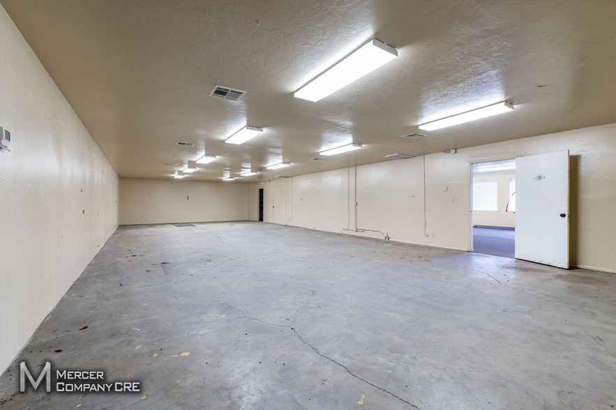 More Photos Of 6415 S I 35 Service Rd, Oklahoma City Warehouse For Lease