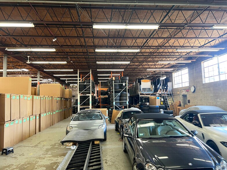 More Photos Of 5500 McDermott Dr, Berkeley Warehouse For Lease