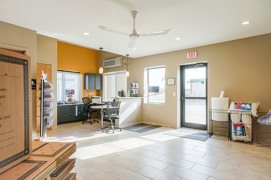 More Photos Of 600 Interstate Pky, Waukee Self Storage For Sale