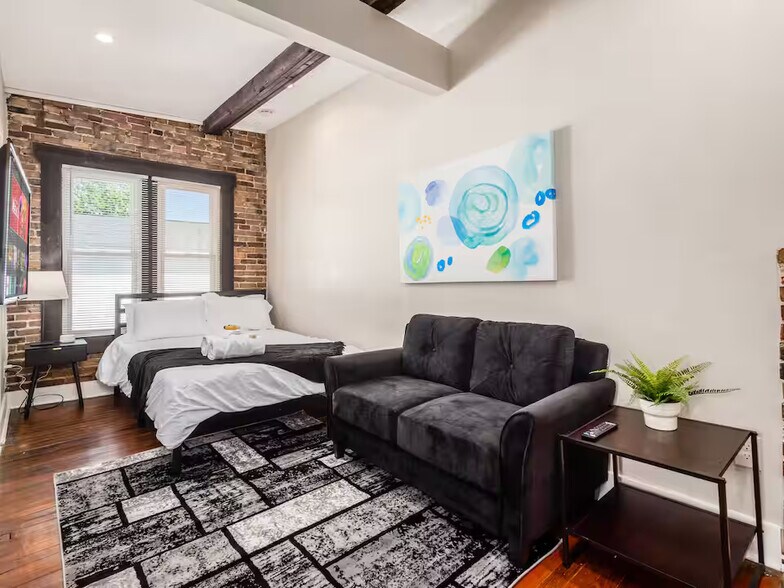 More Photos Of 370-372 Forest St, Columbus Apartments For Sale
