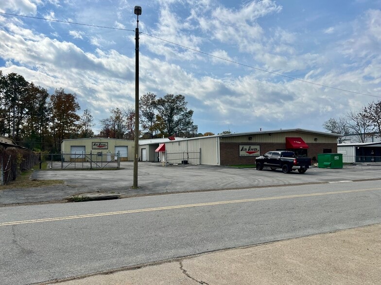 More Photos Of 6120 Airways Blvd, Chattanooga Warehouse For Lease