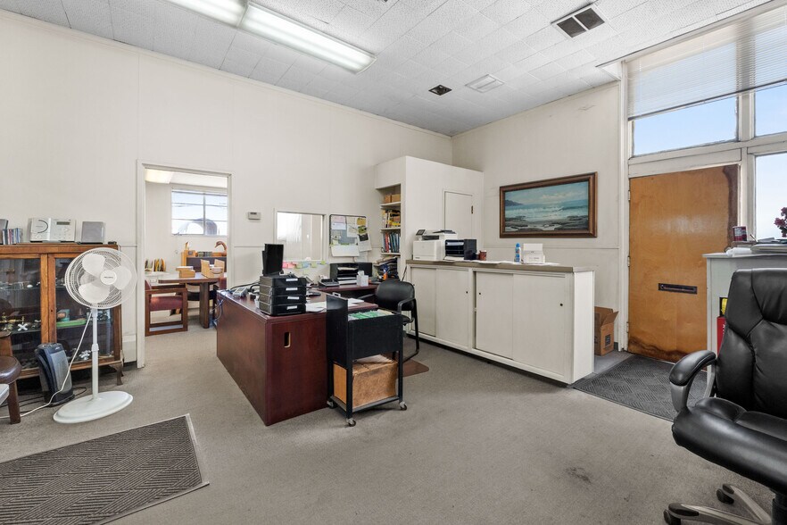 More Photos Of 1000 American St, San Carlos Warehouse For Sale