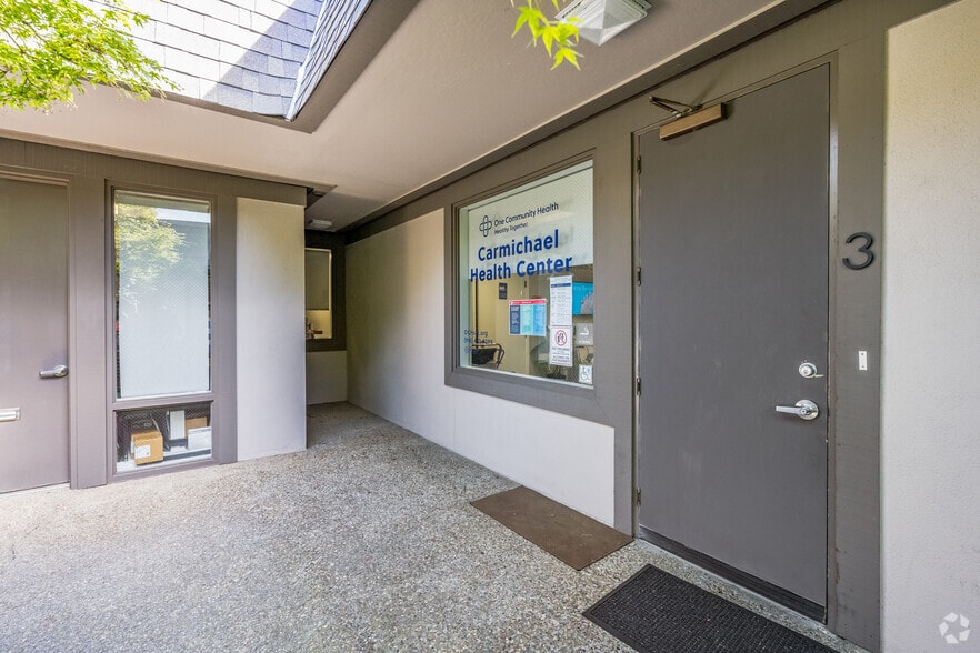 More Photos Of 3637 Mission Ave, Carmichael Office For Sale