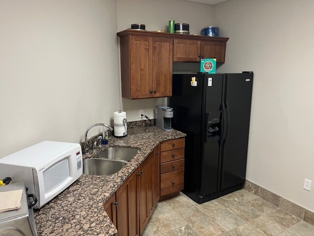 More Photos Of 2435 Plantation Center Dr, Matthews Medical For Lease