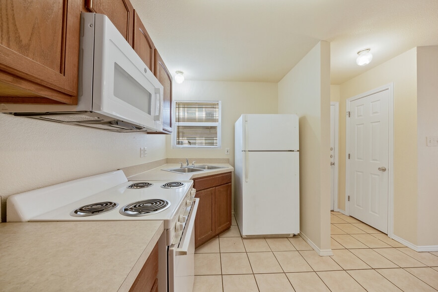 More Photos Of 414 Cupples Rd, San Antonio Apartments For Sale