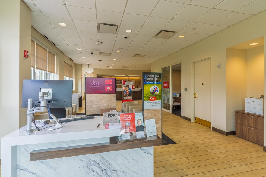 More Photos Of 217 E Lancaster Ave, Wayne Bank For Lease