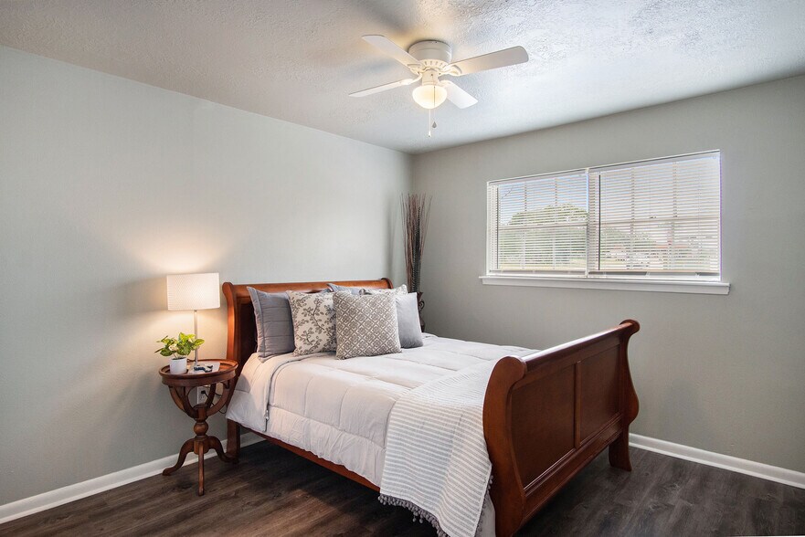 More Photos Of 3300 S College Ave, Bryan Apartments For Sale