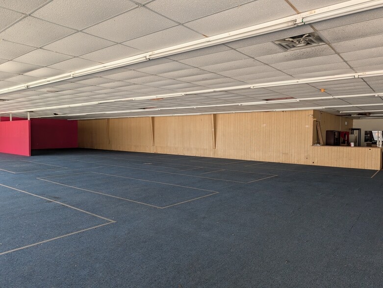 More Photos Of 908 W Hill Ave, Valdosta Warehouse For Sale