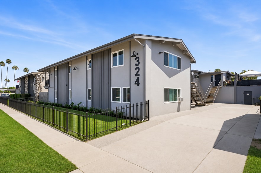 More Photos Of 324 Leatrice Ln, Anaheim Apartments For Sale
