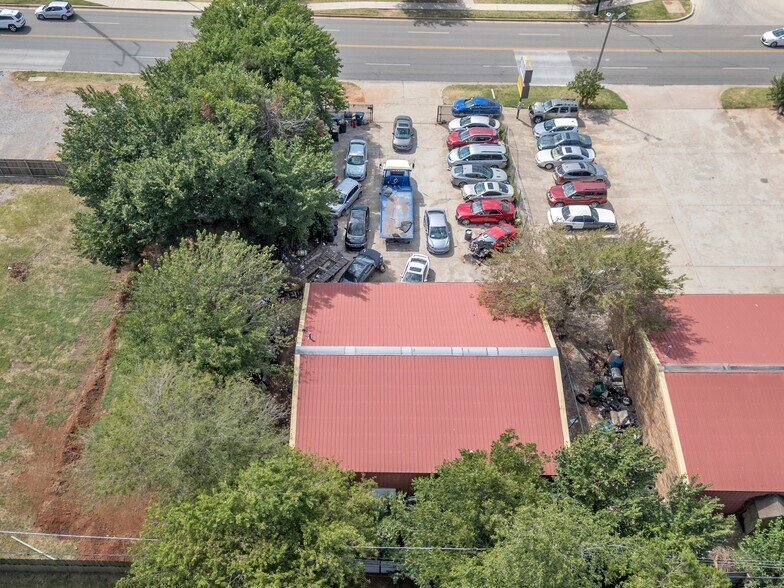 More Photos Of 2359 NW 10th St, Oklahoma City Auto Repair For Sale