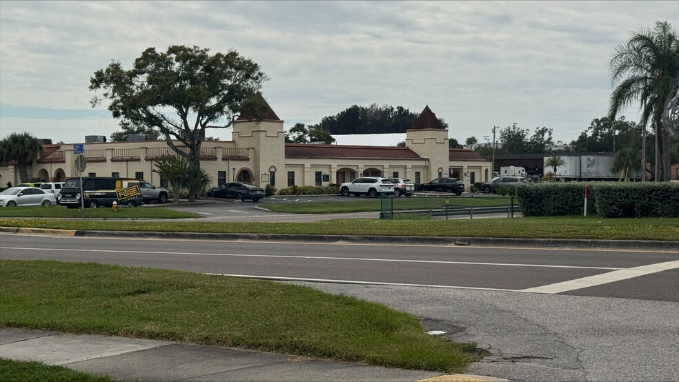 Primary Photo Of 1684 N Belcher Rd, Clearwater Flex For Lease