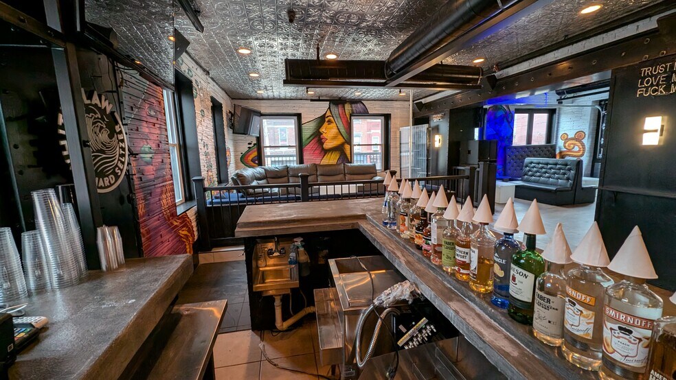 More Photos Of 1831 E Carson St, Pittsburgh Restaurant For Sale