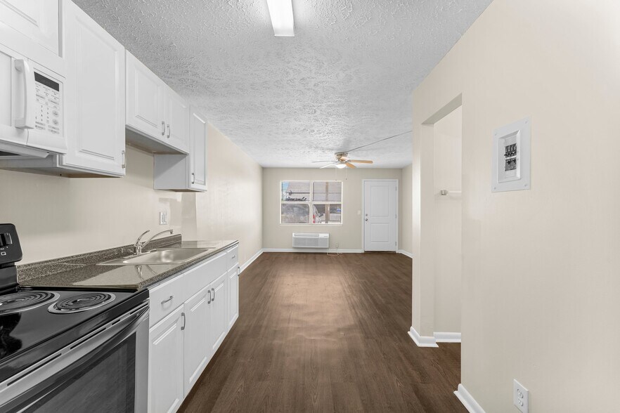 More Photos Of 644 W Caladium Cir, Panama City Beach Apartments For Sale