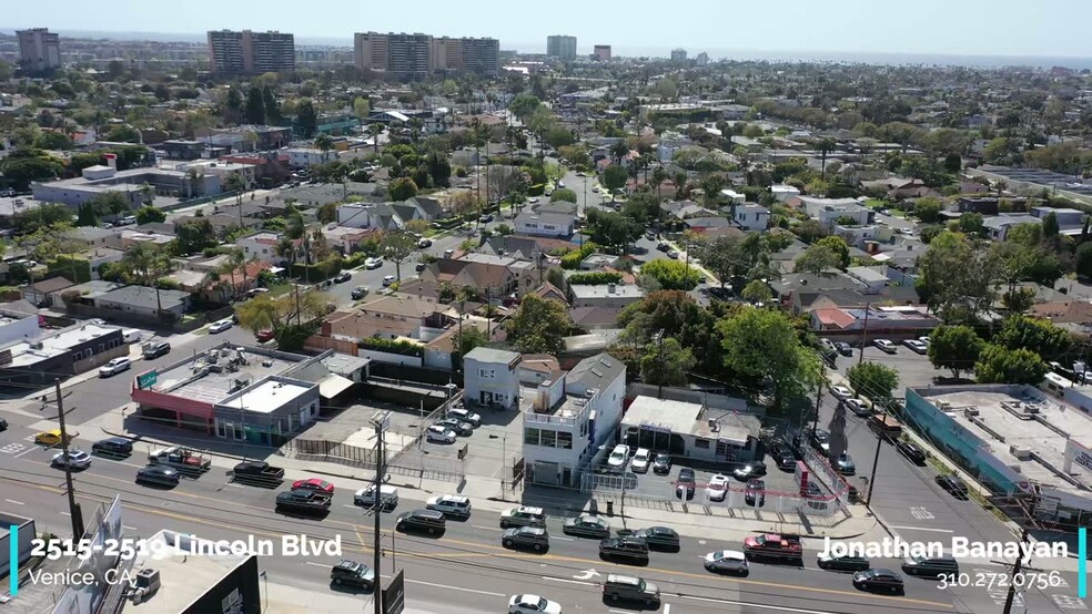 Primary Photo Of 2519 Lincoln Blvd, Venice Auto Dealership For Lease