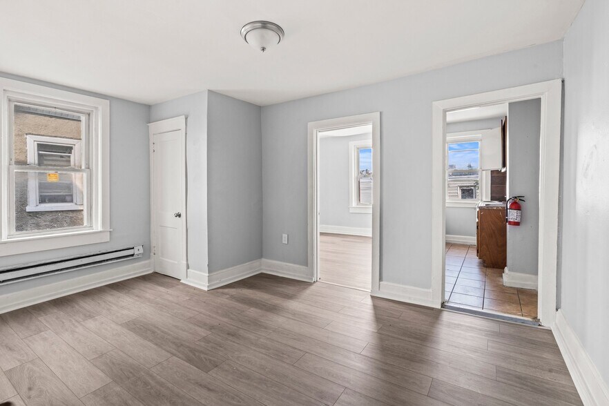 More Photos Of 129-131 E Roosevelt Blvd, Philadelphia Apartments For Sale