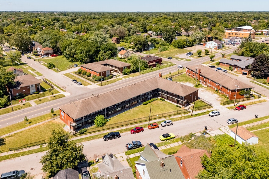 Primary Photo Of 9441 Queen St, Detroit Multifamily For Sale