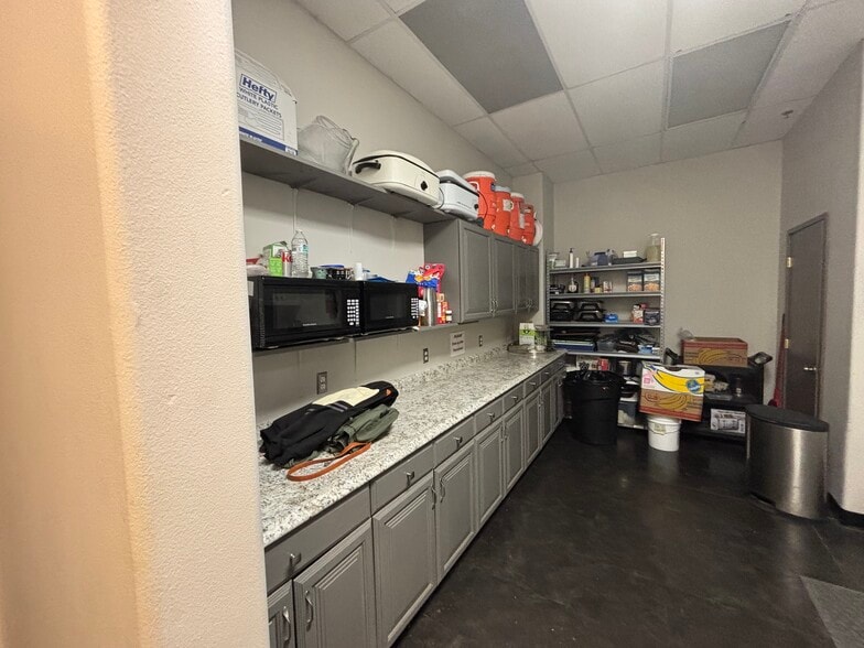 More Photos Of 2938 North Ave, Grand Junction Office For Lease