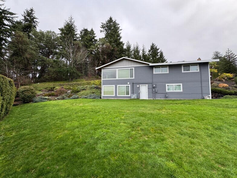 More Photos Of 1428 SW 137th St, Burien Land For Sale