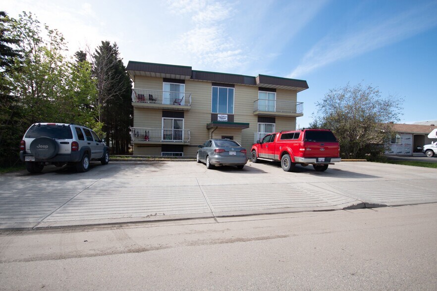 More Photos Of 9827 97 Ave, Fort St John Apartments For Sale