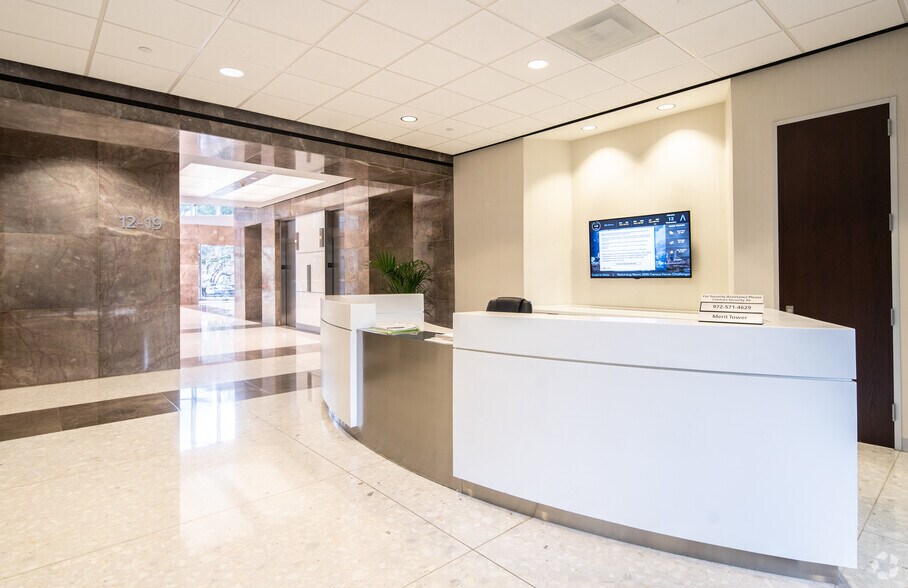 More Photos Of 12222 Merit Dr, Dallas Office For Lease