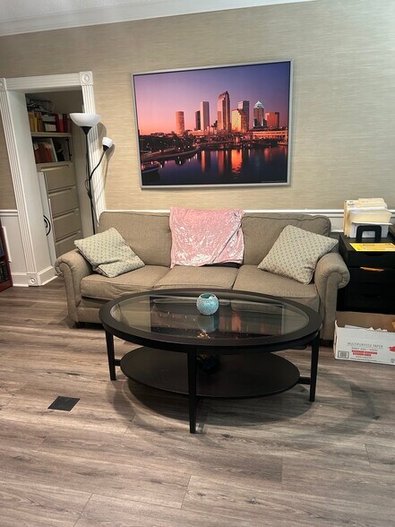 More Photos Of 902 N Armenia Ave, Tampa Office For Sale