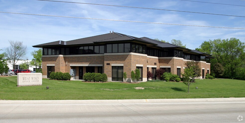 Primary Photo Of N27W23953 Paul Rd, Pewaukee Office For Lease
