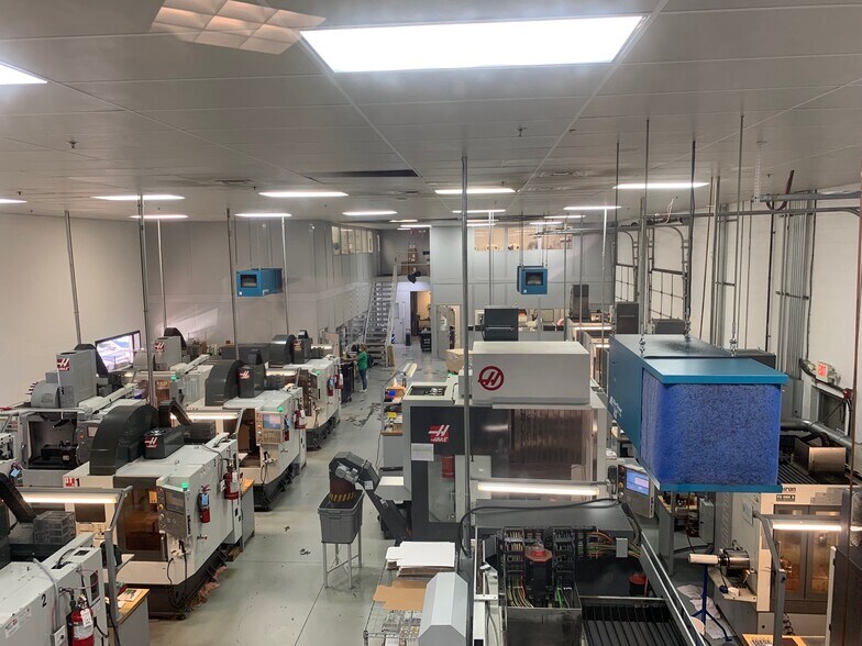 More Photos Of 301-315 Camars Dr, Warminster Research And Development For Lease